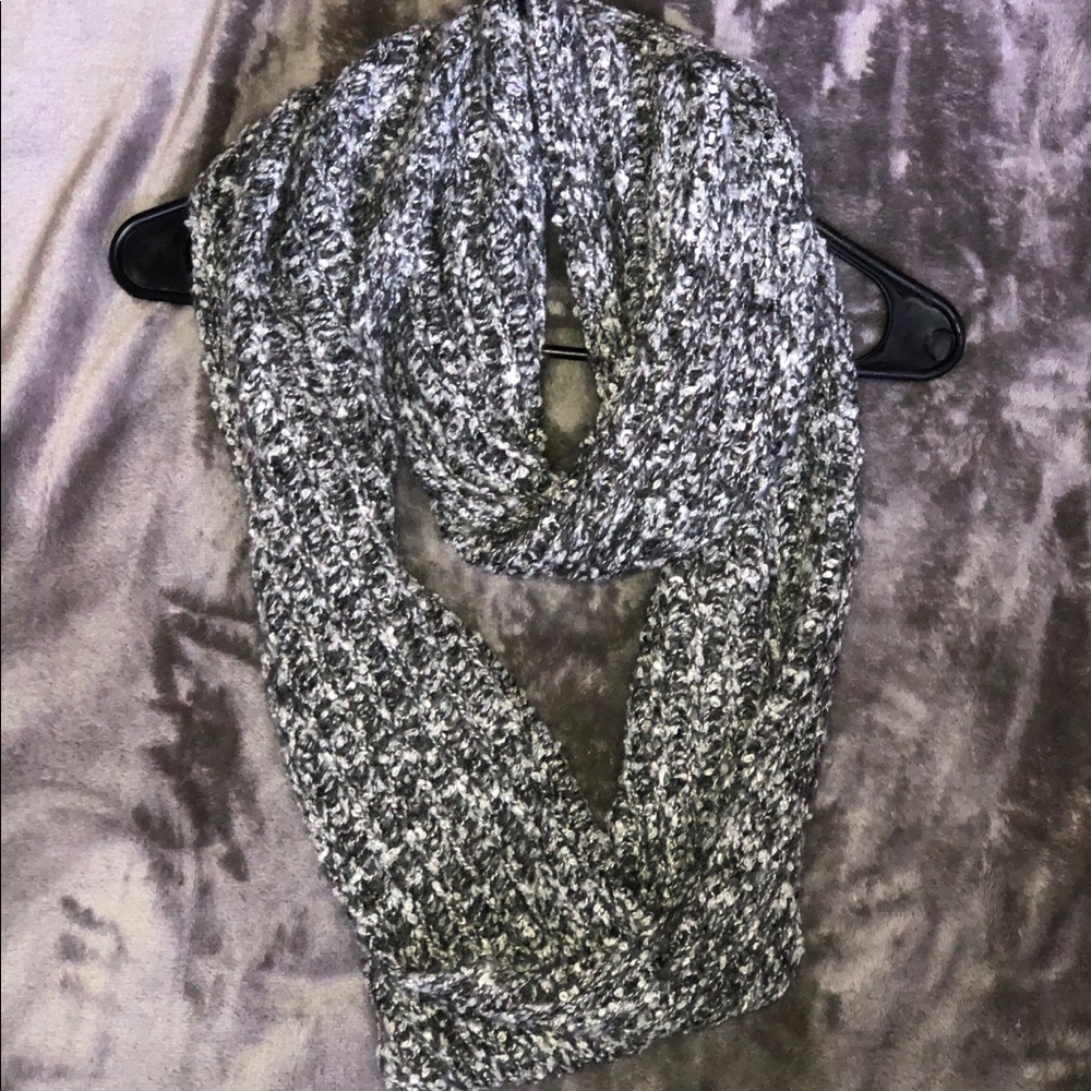 Hollister knit infinity scarf